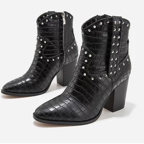 PREORDER! Studded Animal Print Western Booties - Picture 6 of 6